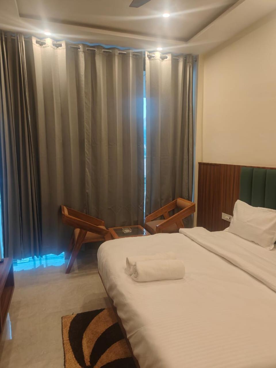 Aroma Resort Rishīkesh Esterno foto